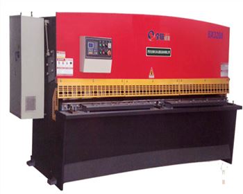 哪(nǎ)些配件是液壓(yā)剪闆機設備上(shàng)不可缺少的?